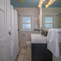 136 NW 74th Street, Seattle, WA 98117