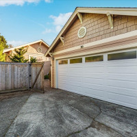 136 NW 74th Street, Seattle, WA 98117