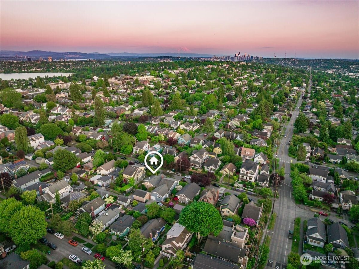 136 NW 74th Street, Seattle, WA 98117