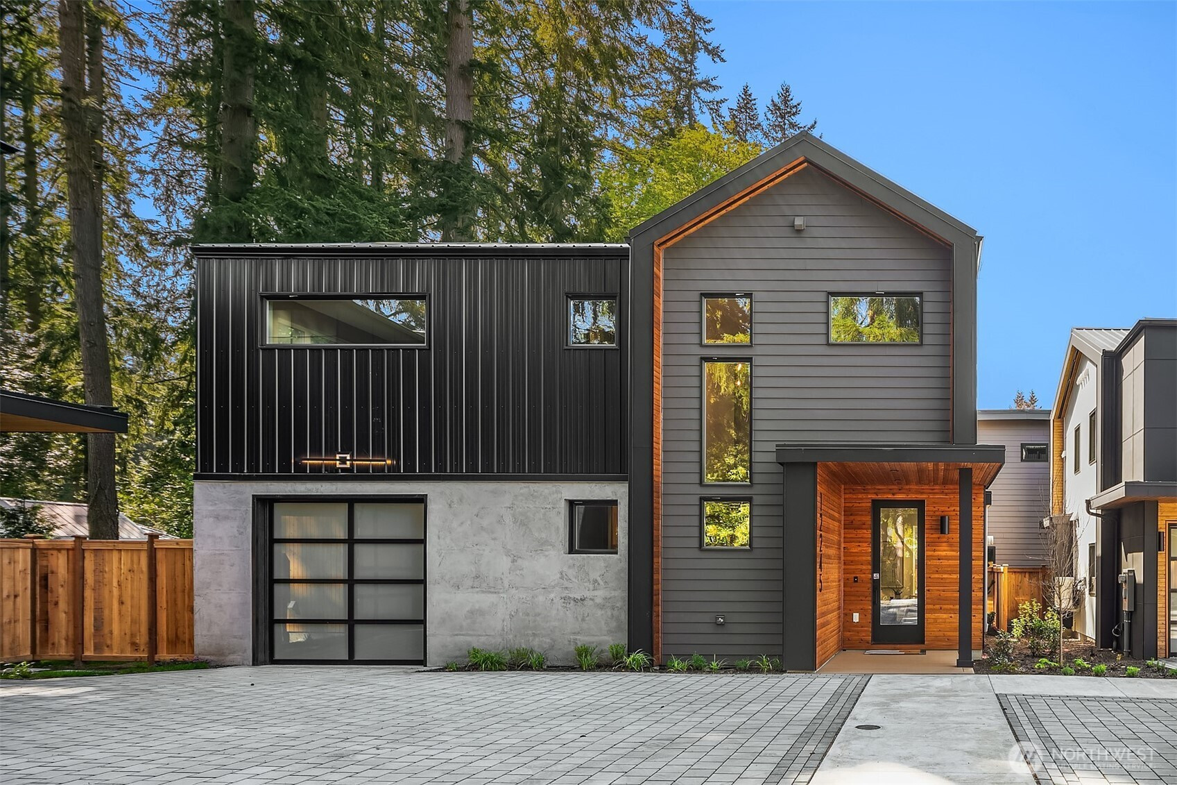 12245 NE 66TH Street, Kirkland, WA 98033