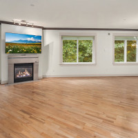 18609 SE Newport Way, Issaquah, WA 98027