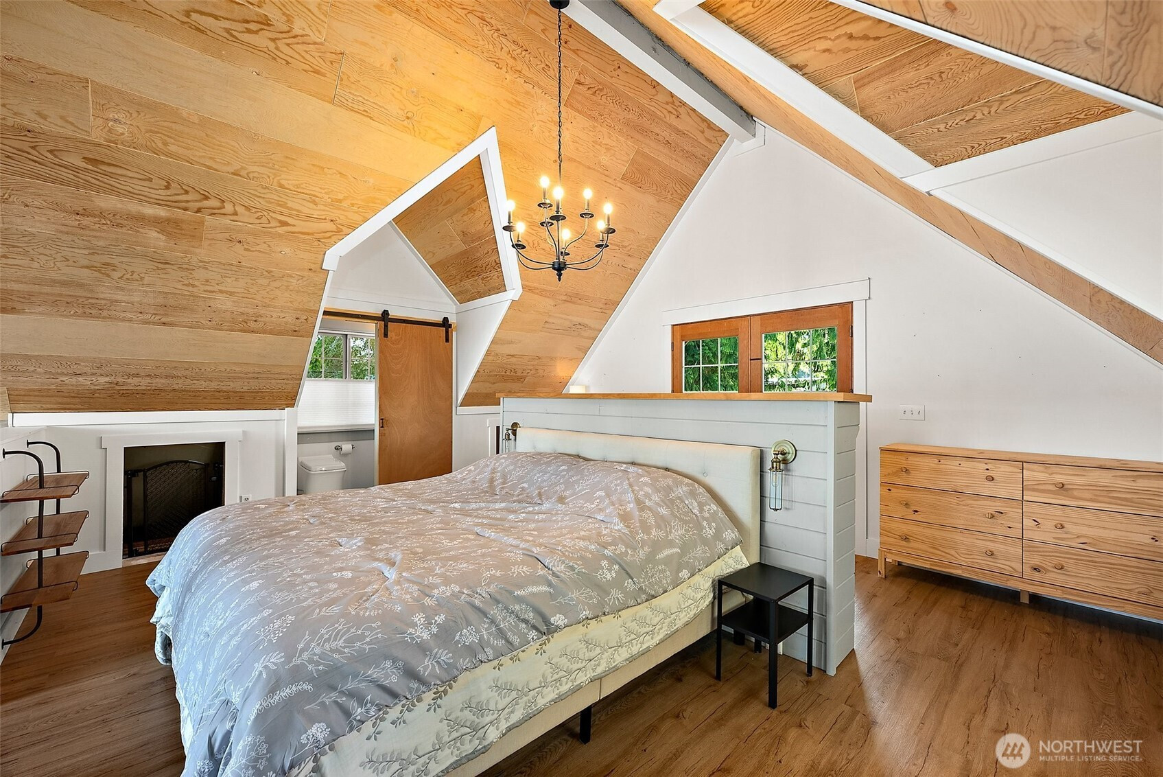 1234 Lake Sawyer Island, Black Diamond, WA 98010