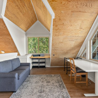 1234 Lake Sawyer Island, Black Diamond, WA 98010