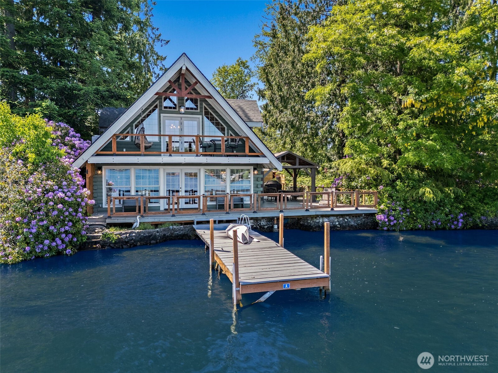 1234 Lake Sawyer Island, Black Diamond, WA 98010