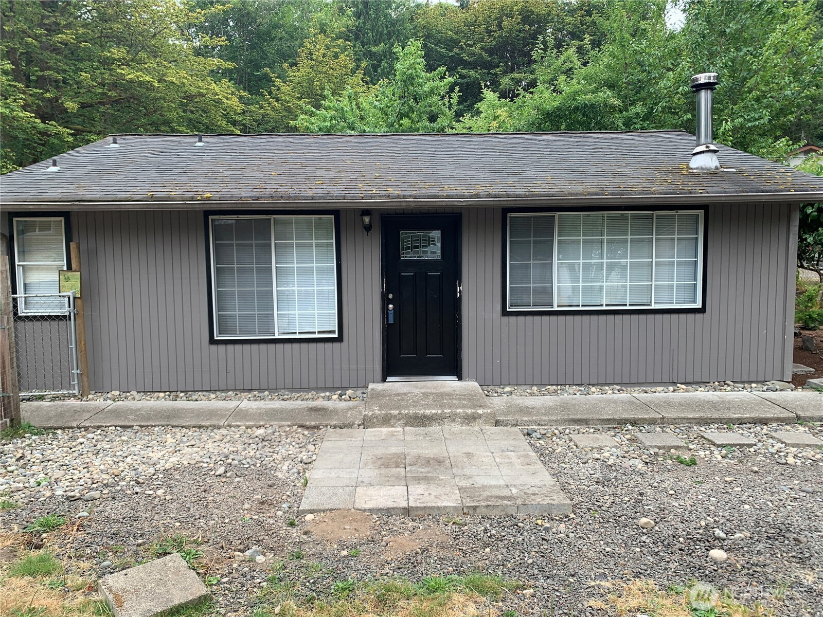 31 E Sand Hill Lane, Belfair, WA 98528