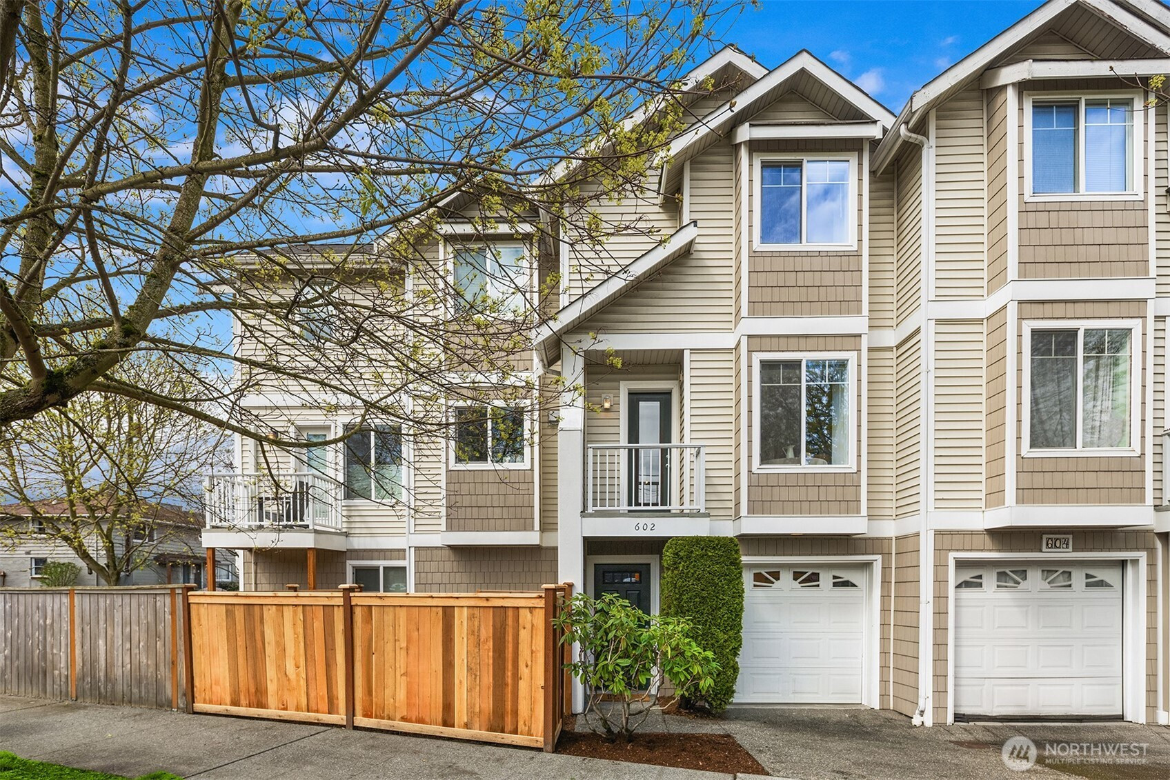602 NE 68th Street, Seattle, WA 98115