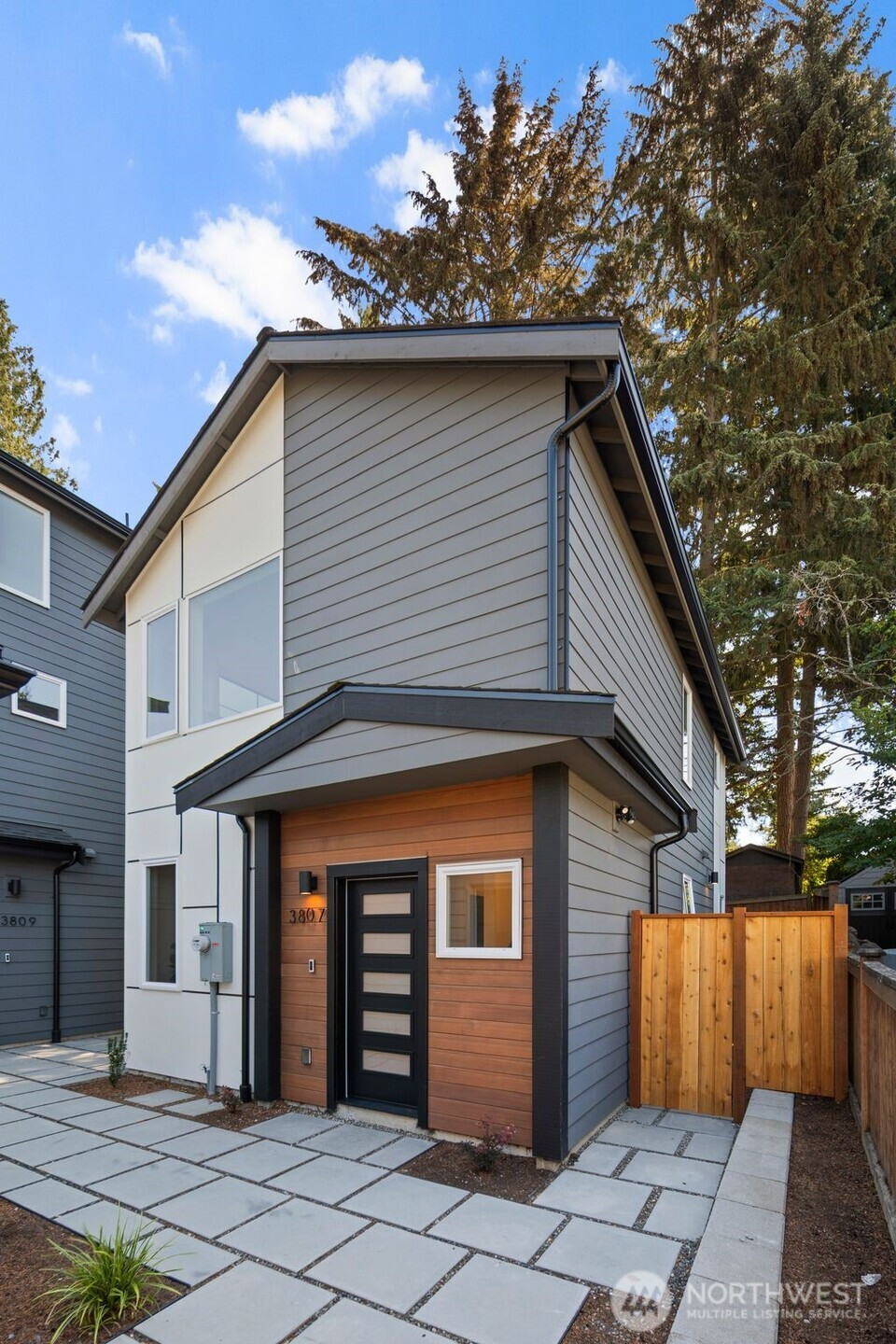 3807 NE 89th Street, Seattle, WA 98115