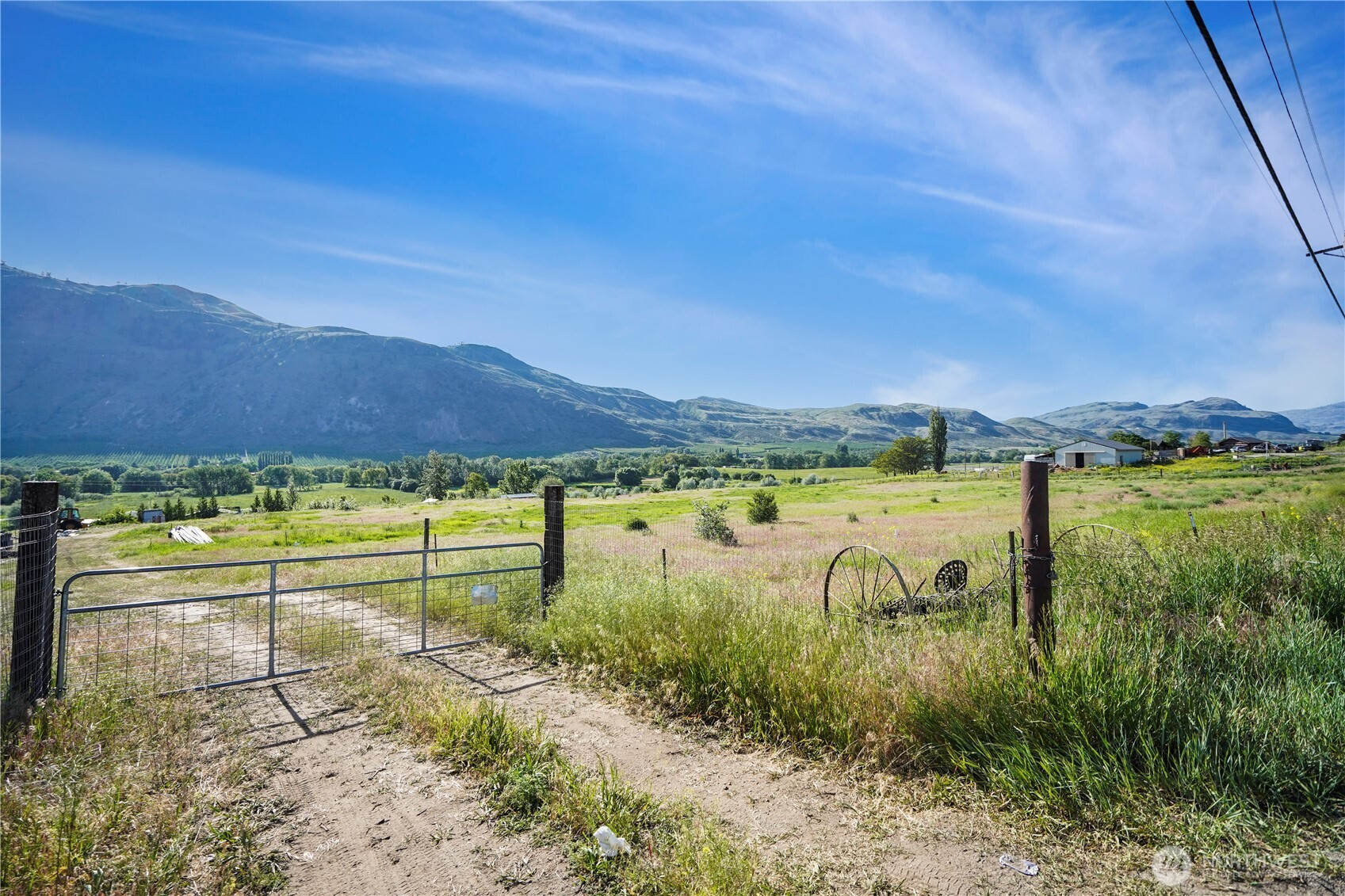 1146 Highway 7, Tonasket, WA 98855