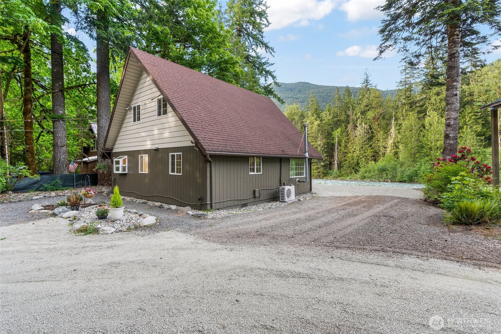 25921 Clear Creek Rd, Darrington, WA 98241