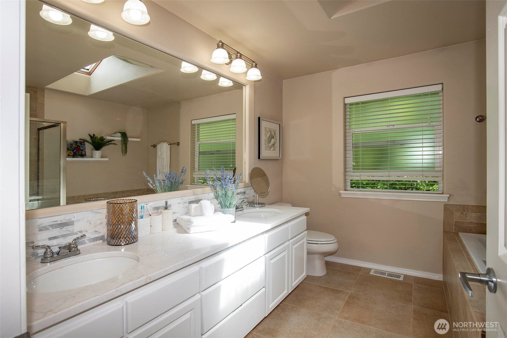 19 198th Place SE, Bothell, WA 98012