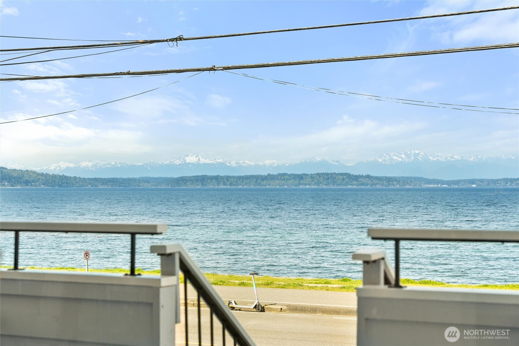 1588 Alki Avenue SW, Seattle, WA 98116