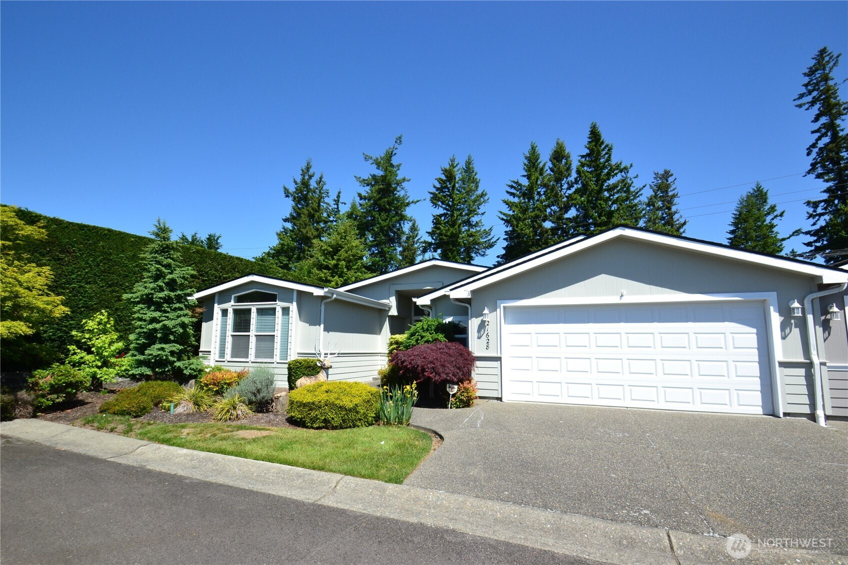 21628 SE 272nd Place, Maple Valley, WA 98038