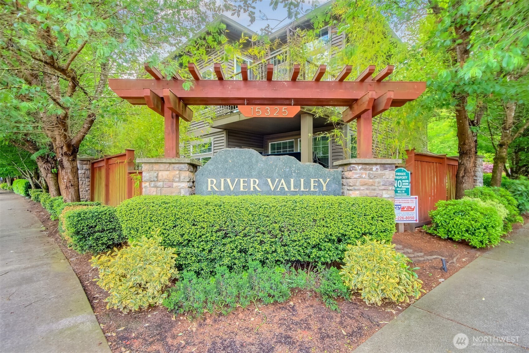 15325 SE 155th Place, Renton, WA 98058