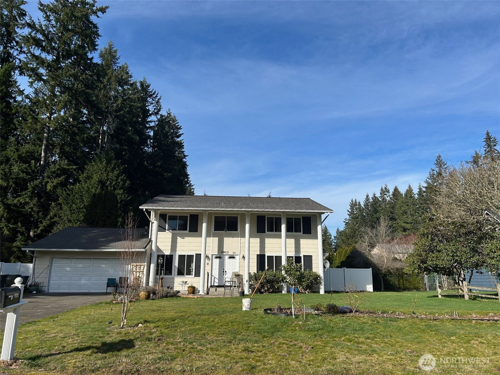 2913 SE Forest Villa Court, Port Orchard, WA 98366