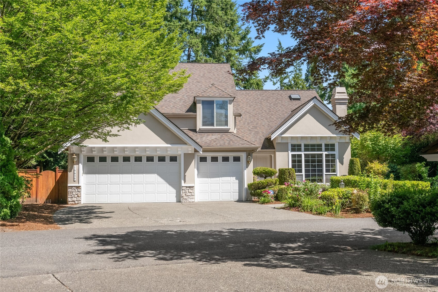 16639 Northup Way, Bellevue, WA 98008