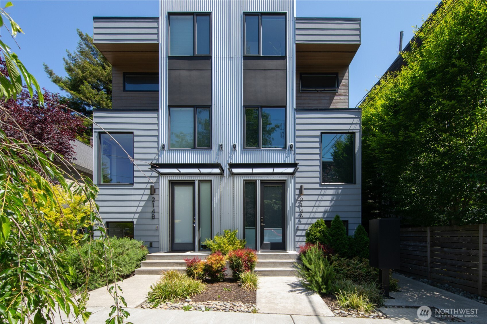 214 25th Avenue E, Seattle, WA 98112
