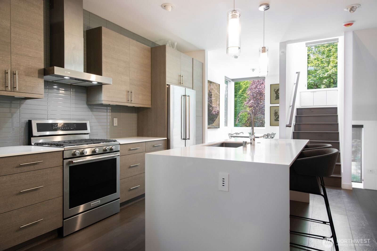 214 25th Avenue E, Seattle, WA 98112