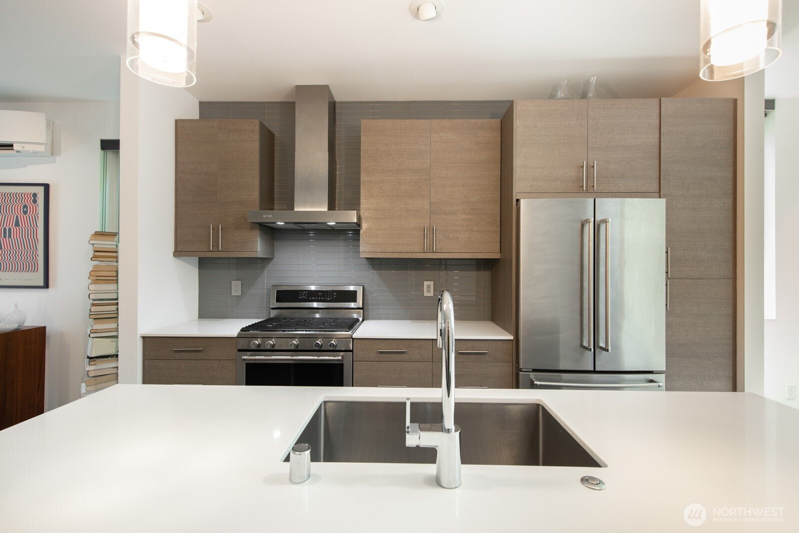 214 25th Avenue E, Seattle, WA 98112