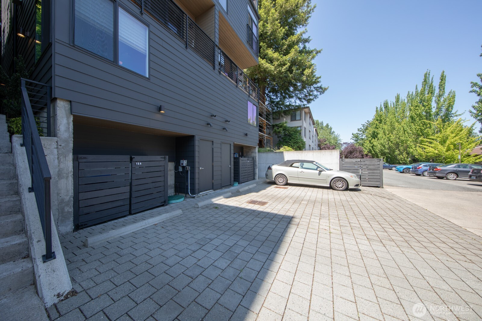 214 25th Avenue E, Seattle, WA 98112