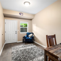 301 Chelan Place NE, Renton, WA 98059