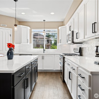 301 Chelan Place NE, Renton, WA 98059