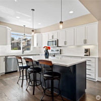 301 Chelan Place NE, Renton, WA 98059