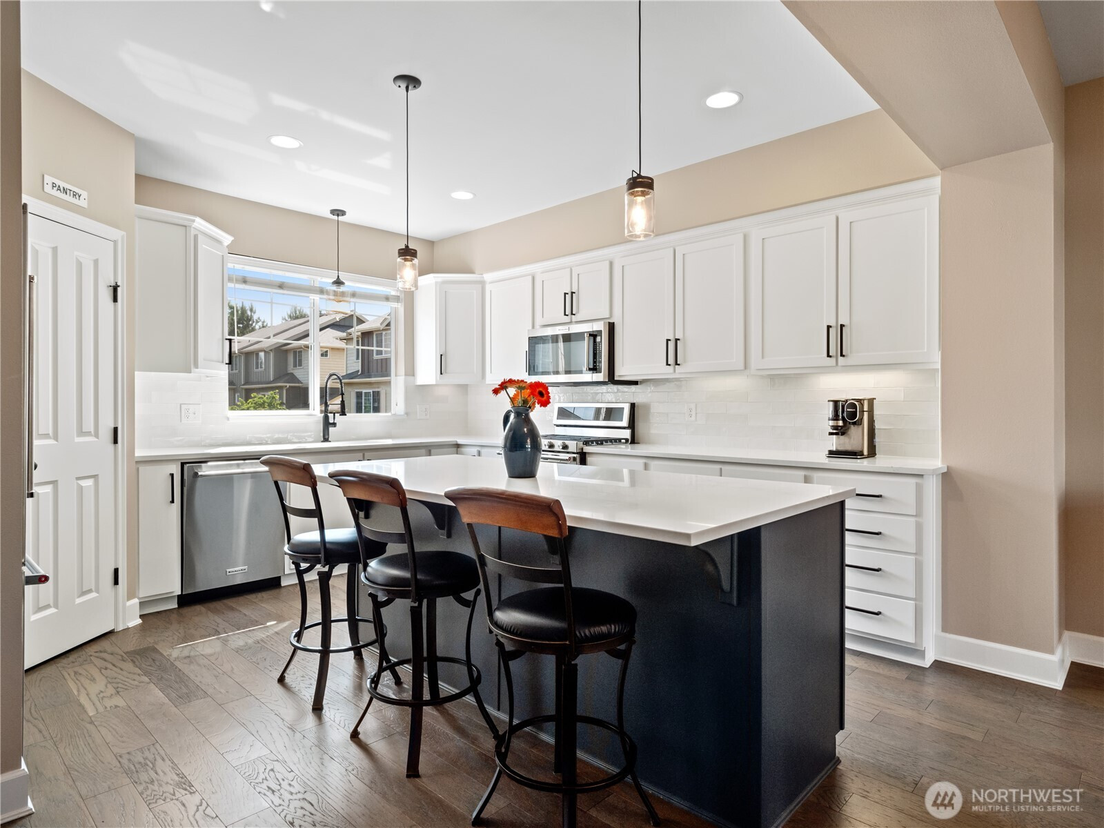 301 Chelan Place NE, Renton, WA 98059