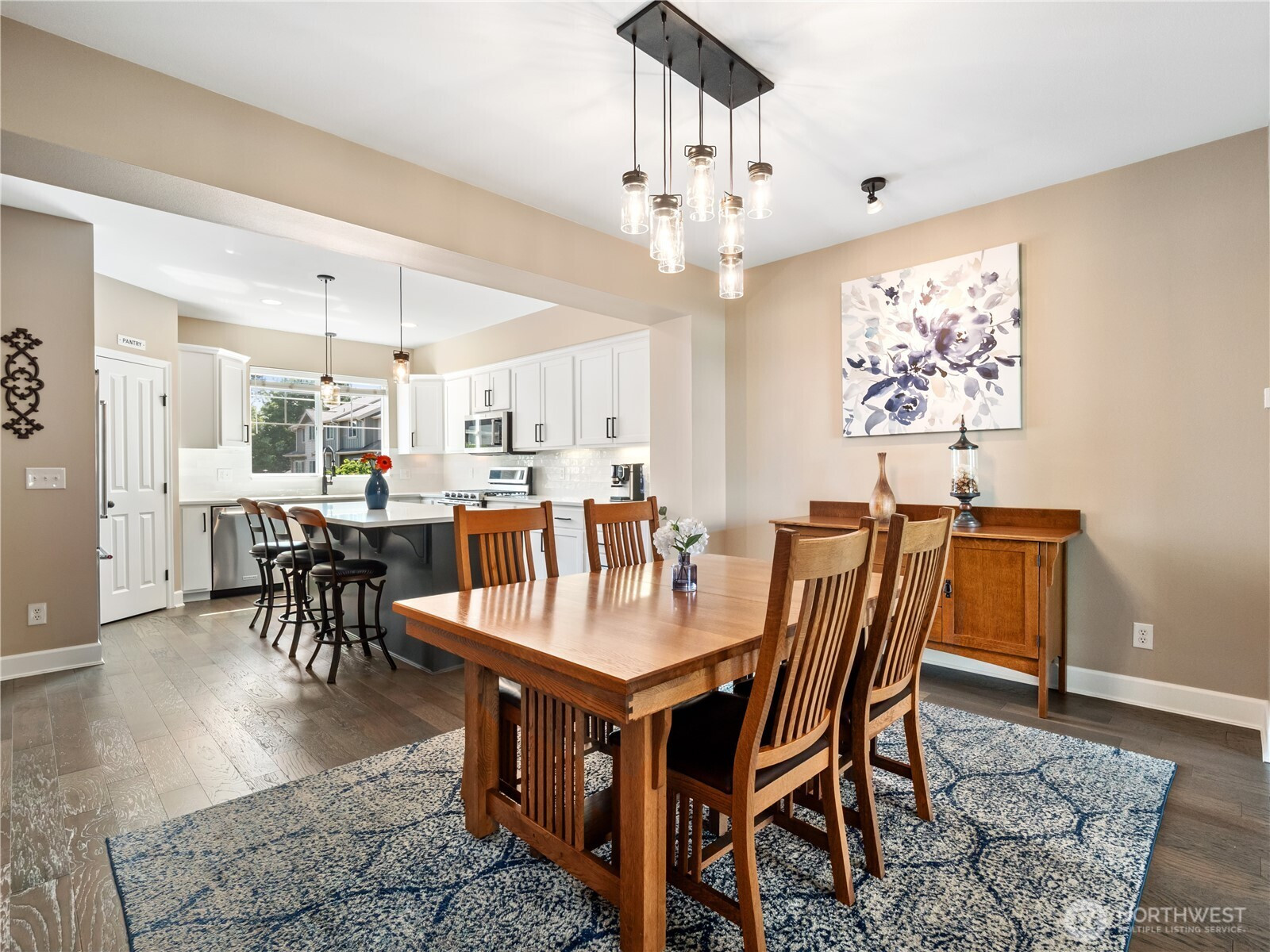 301 Chelan Place NE, Renton, WA 98059