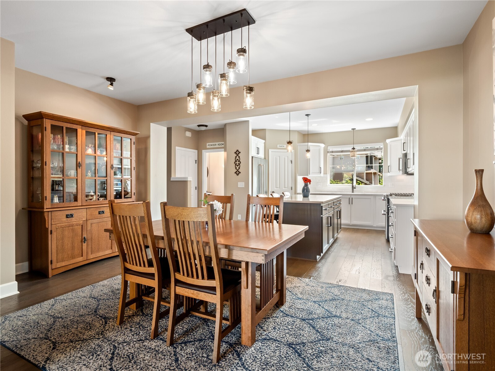 301 Chelan Place NE, Renton, WA 98059