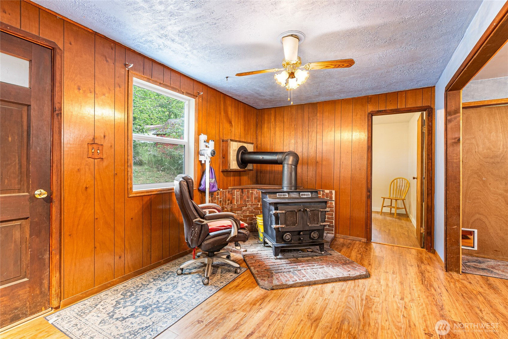 4403 Perry Avenue NE, Bremerton, WA 98310