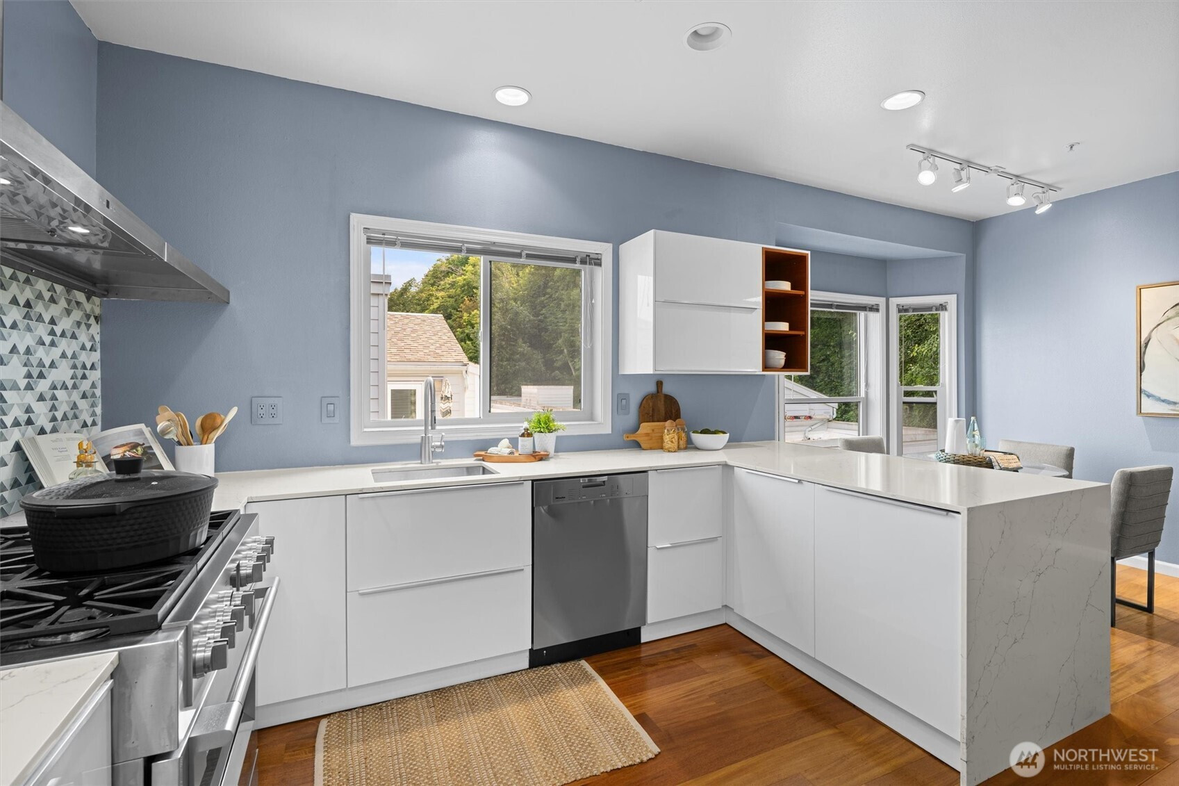 1534 Alki Avenue SW, Seattle, WA 98116