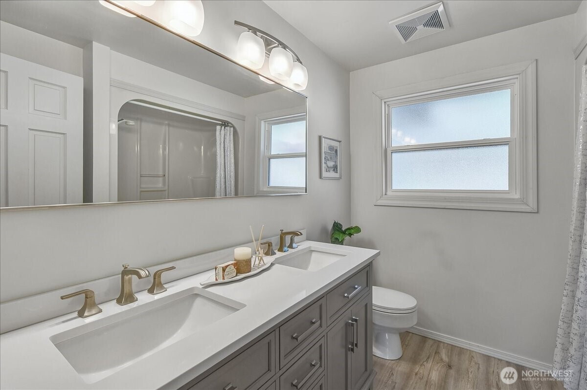 16005 NE 160th Street, Woodinville, WA 98072