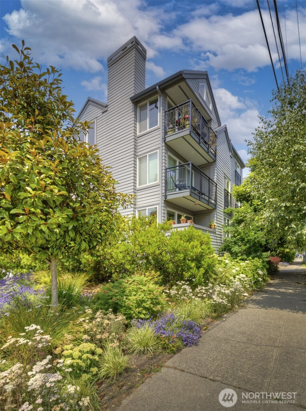 5901 Phinney Avenue N, Seattle, WA 98103