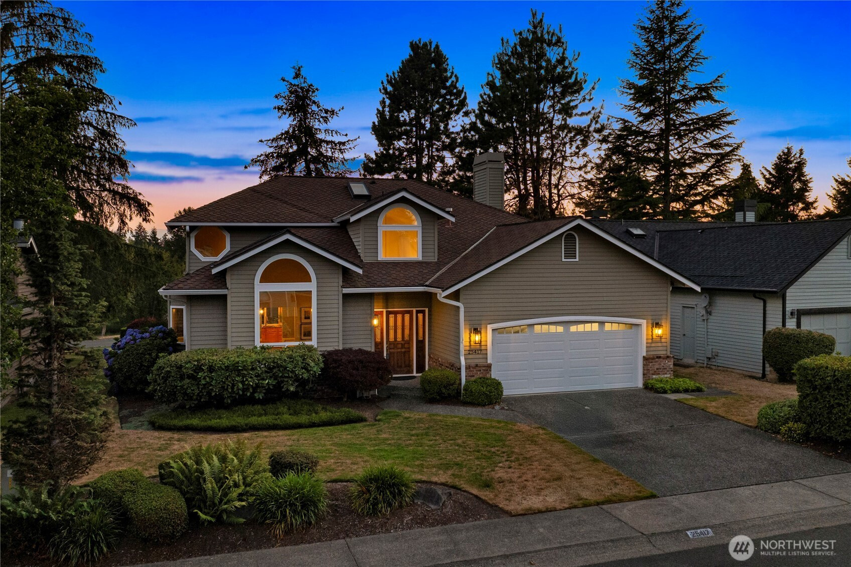 25417 Lake Wilderness Country Club Drive SE, Maple Valley, WA 98038
