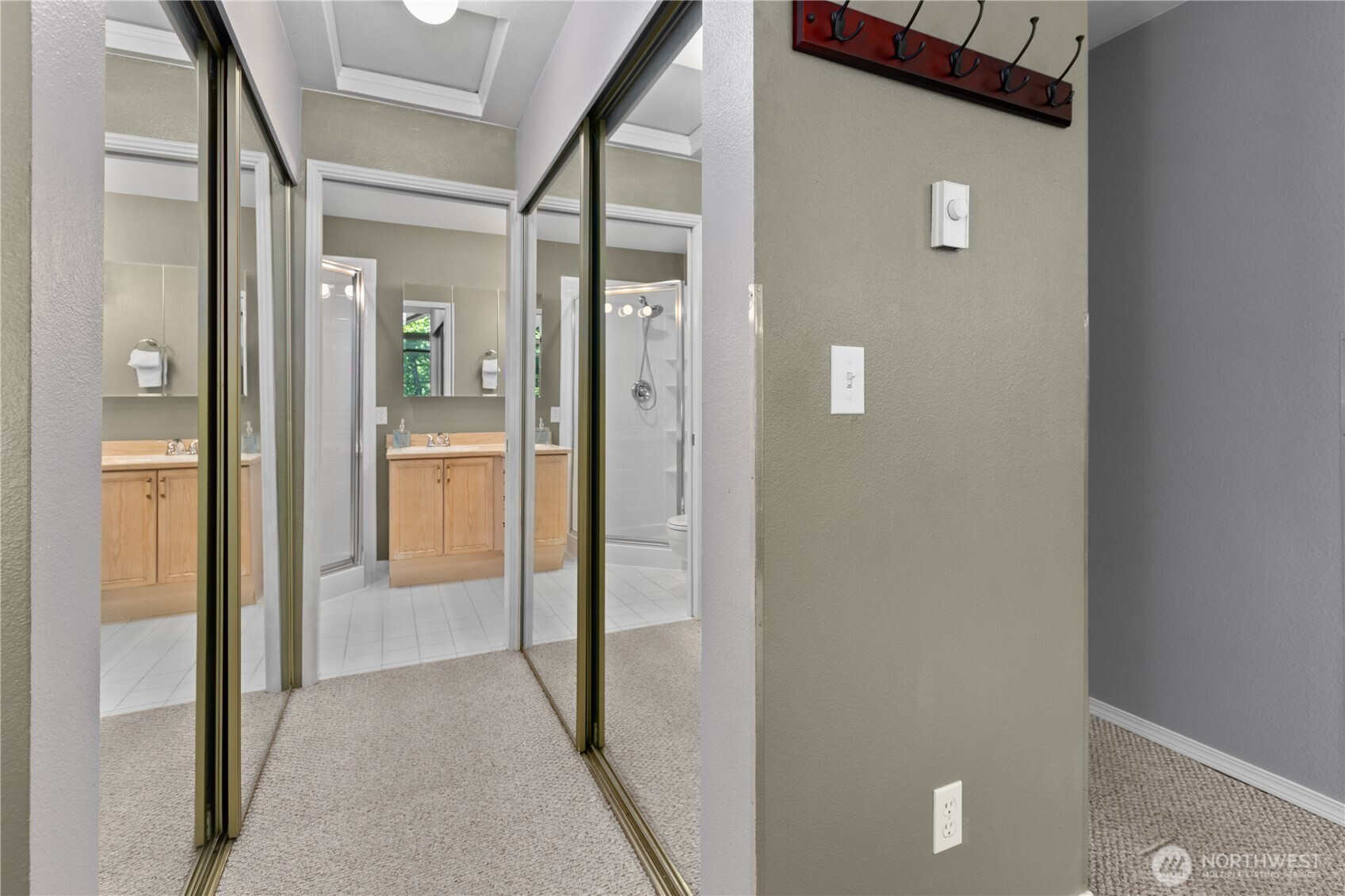 16019 Waynita Way NE, Bothell, WA 98011