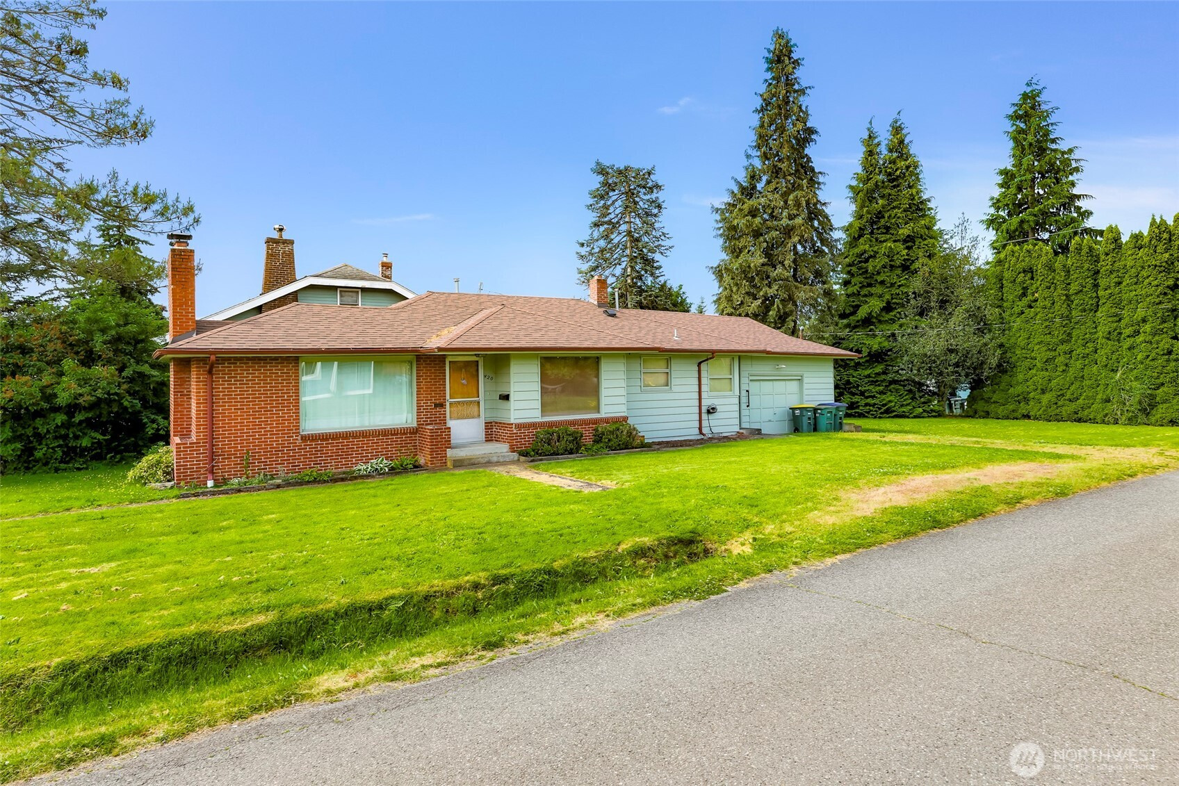 420 E Connecticut Street, Bellingham, WA 98225
