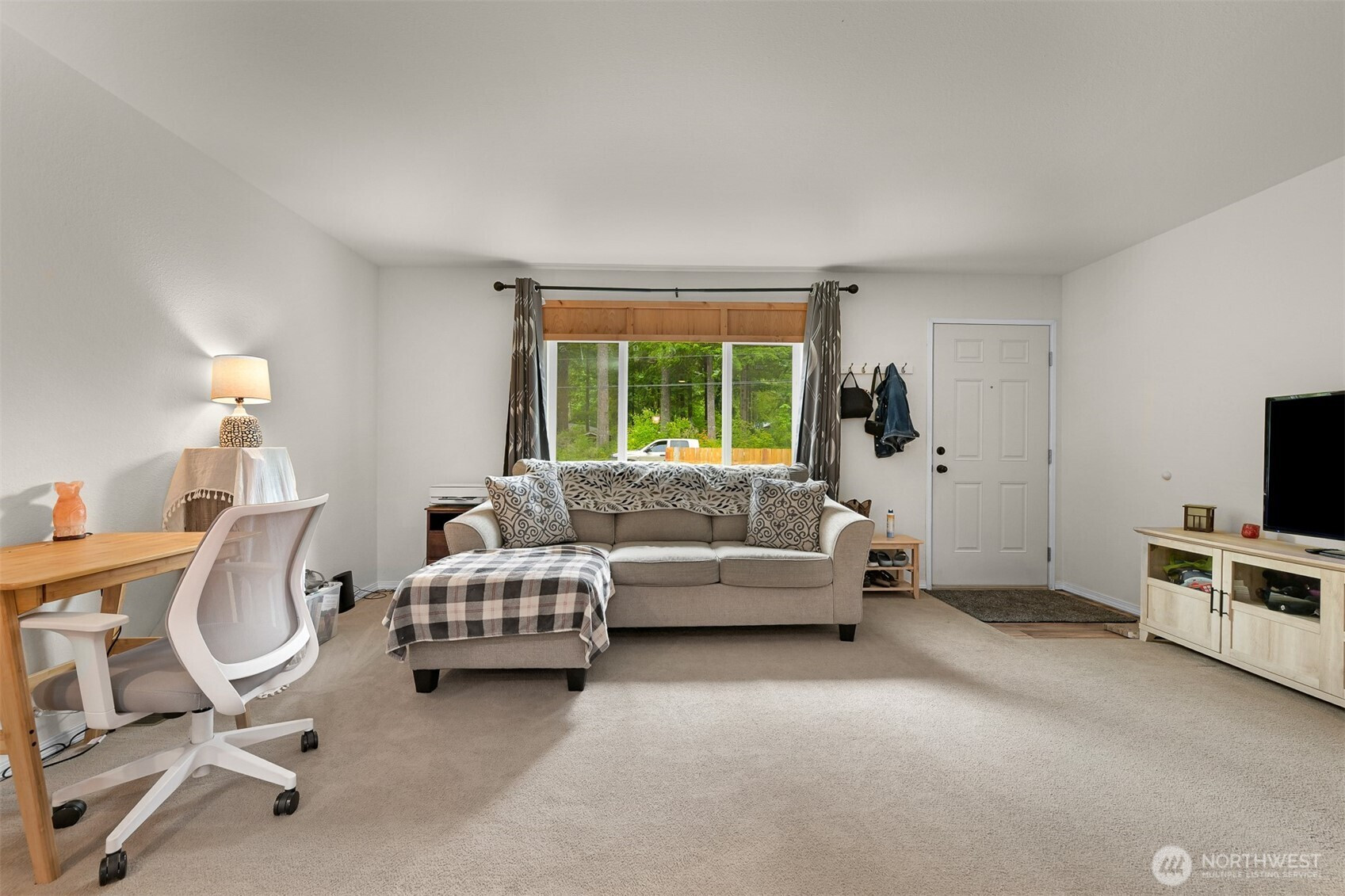 8450 Hazel Court, Maple Falls, WA 98266