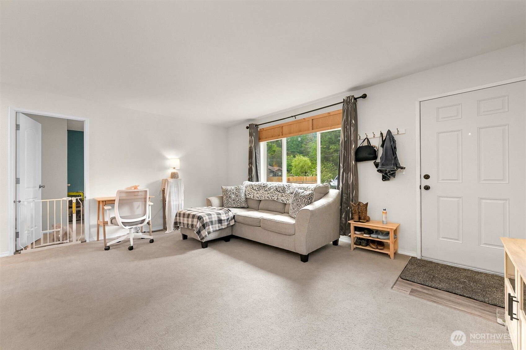 8450 Hazel Court, Maple Falls, WA 98266