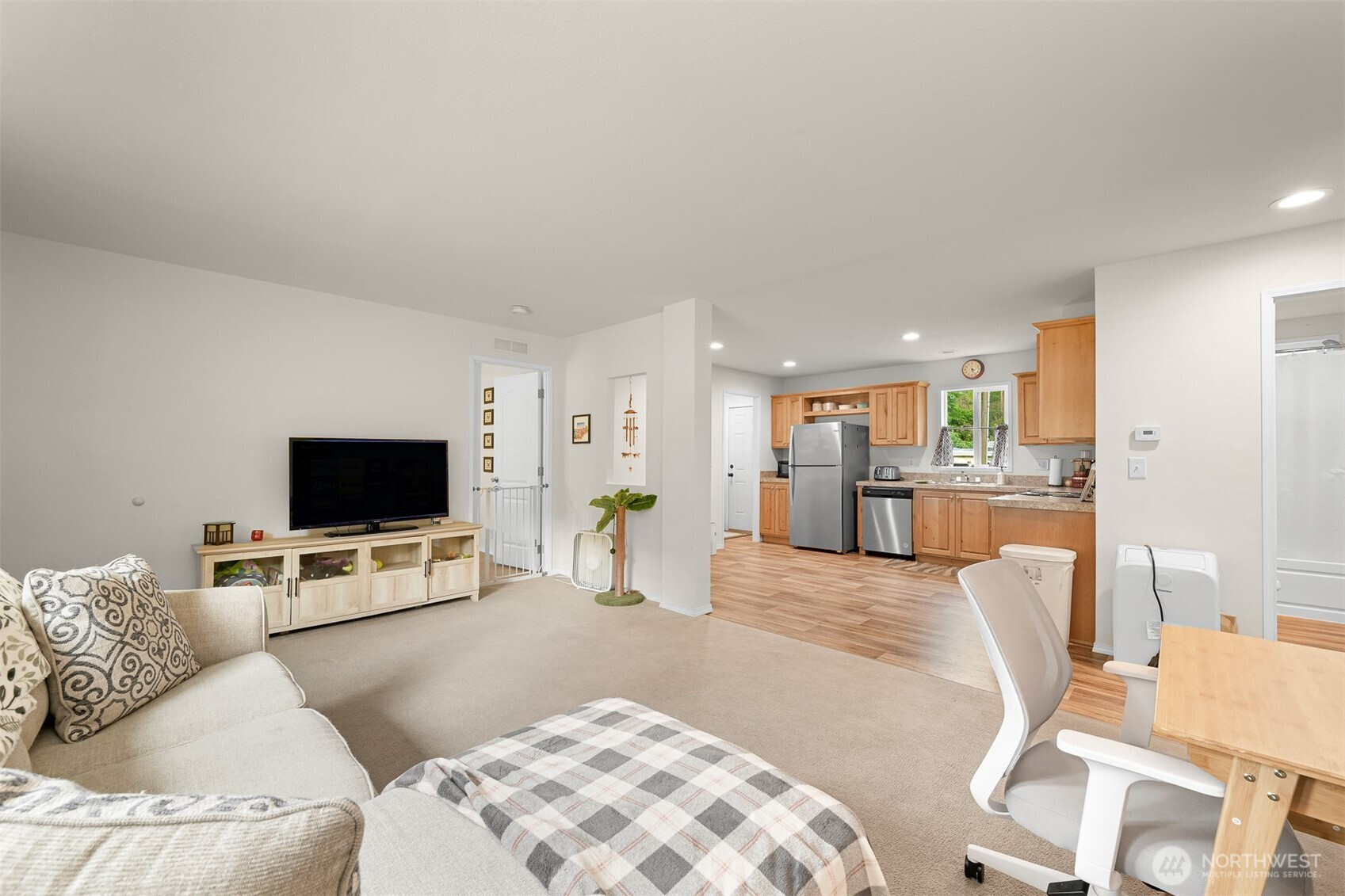 8450 Hazel Court, Maple Falls, WA 98266