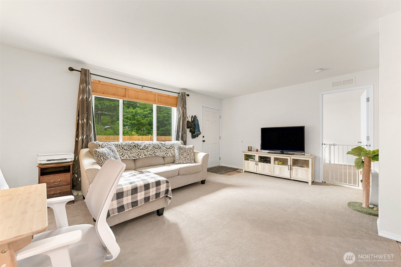 8450 Hazel Court, Maple Falls, WA 98266