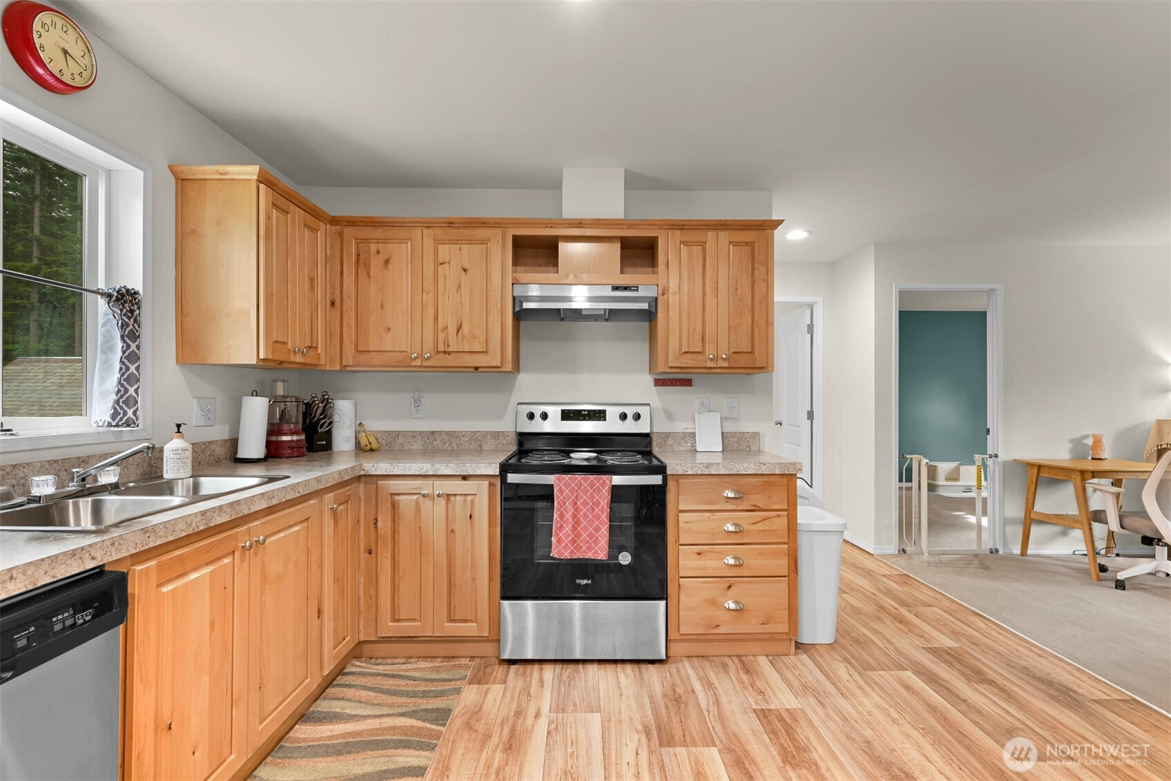 8450 Hazel Court, Maple Falls, WA 98266