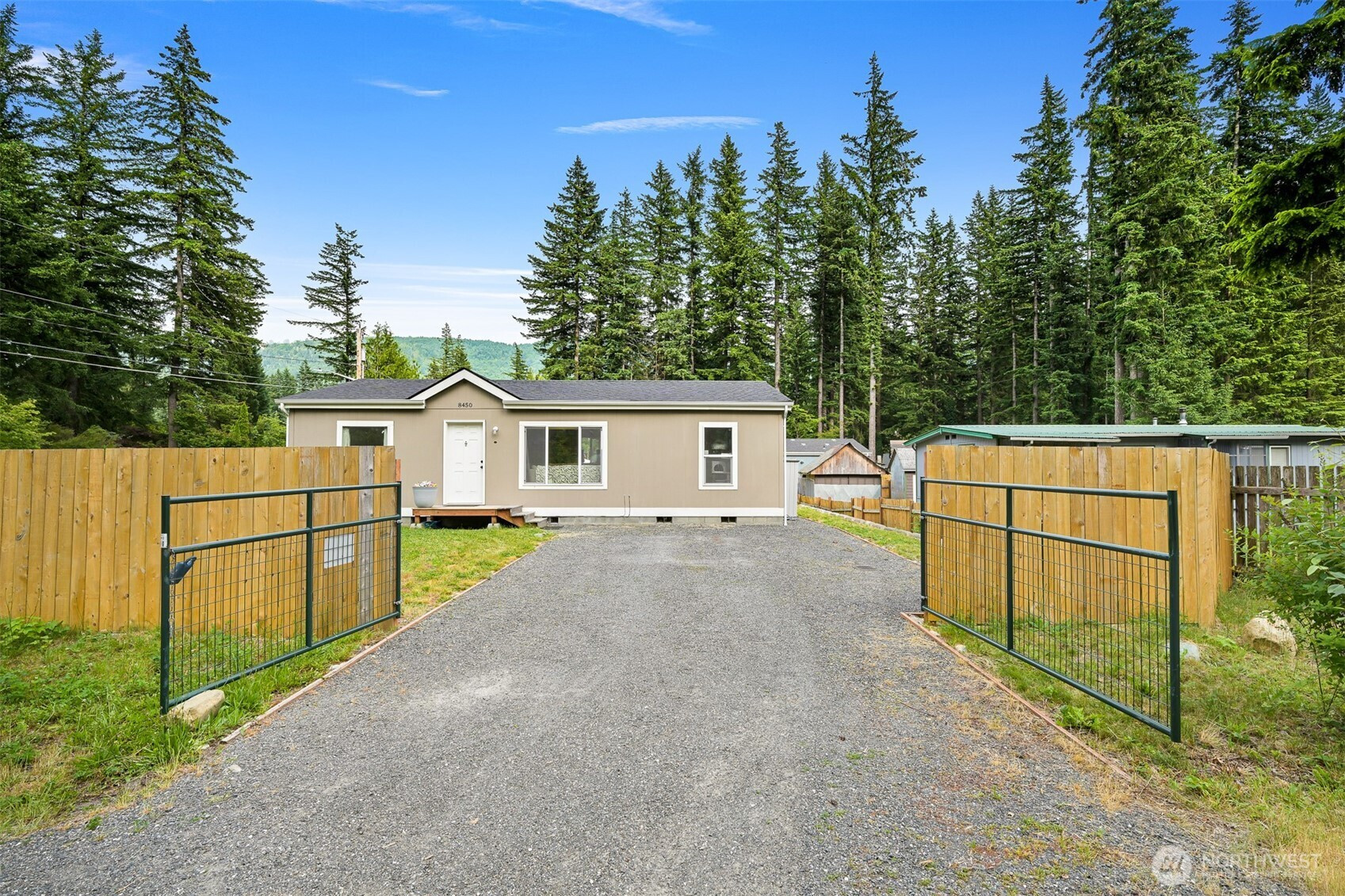 8450 Hazel Court, Maple Falls, WA 98266