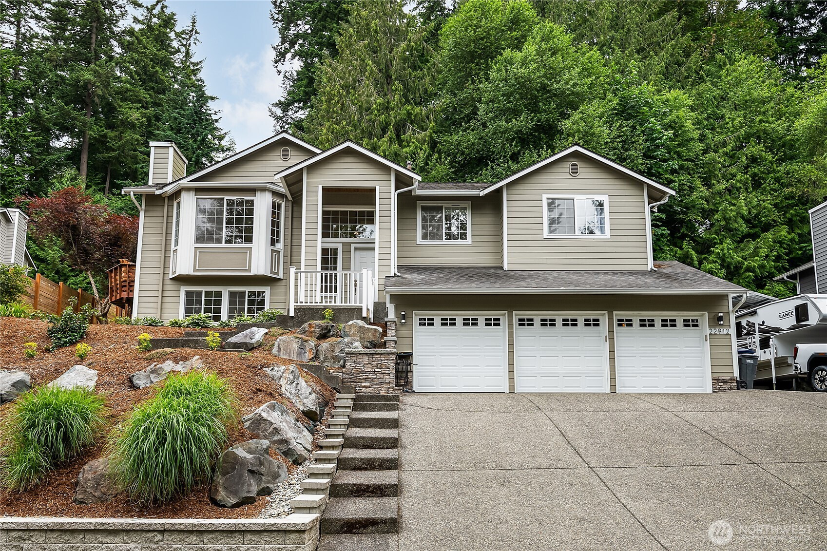 22912 39th Avenue W, Brier, WA 98036