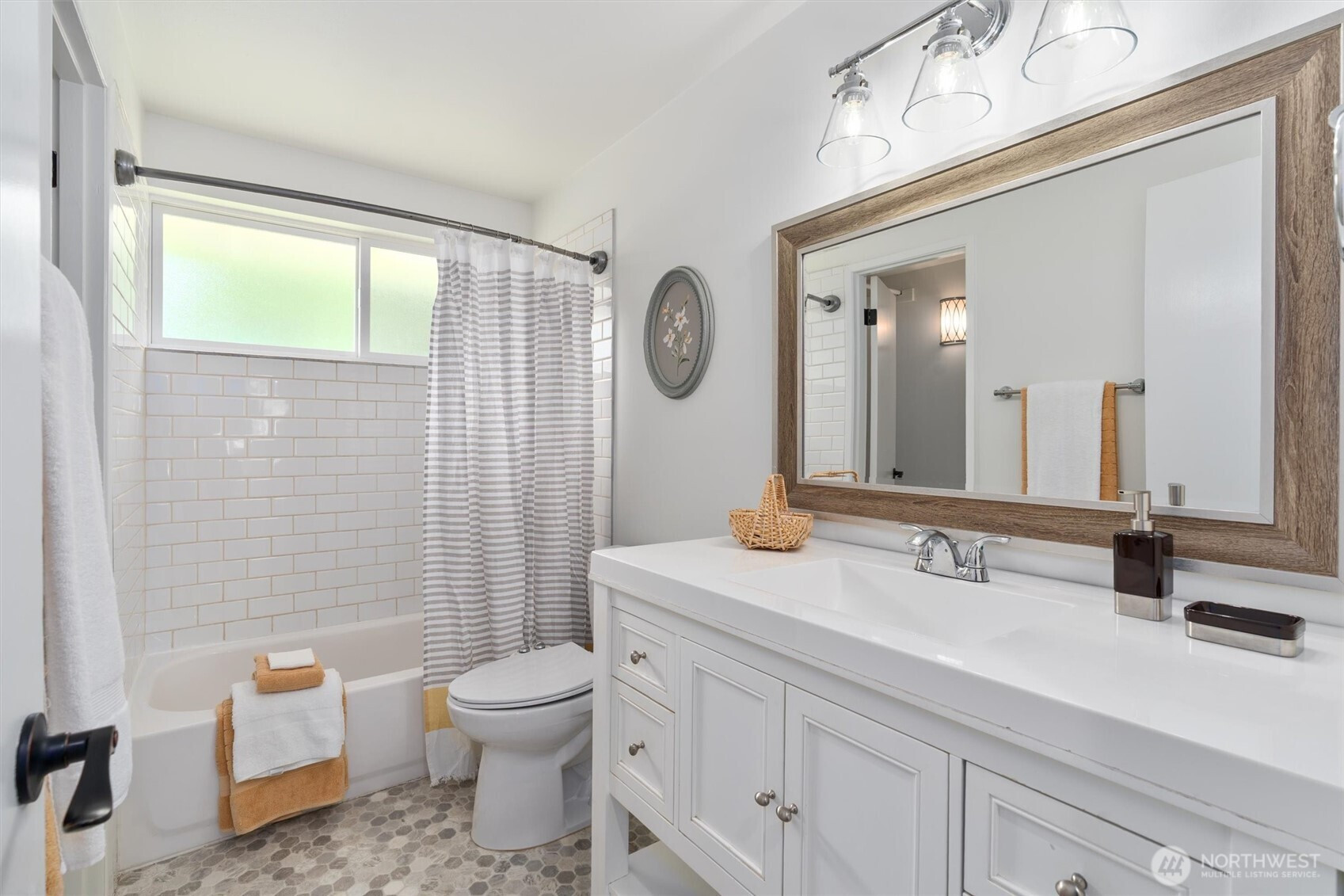 22404 48th Avenue W, Mountlake Terrace, WA 98043