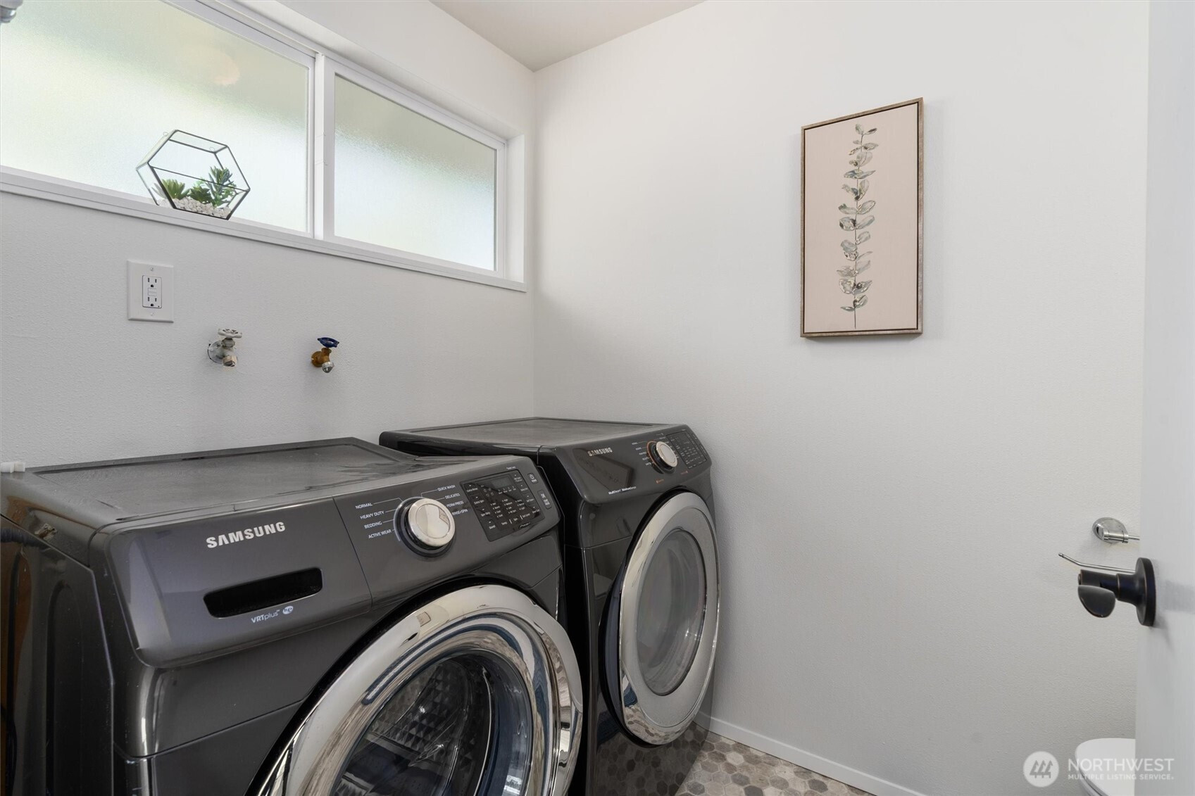 22404 48th Avenue W, Mountlake Terrace, WA 98043