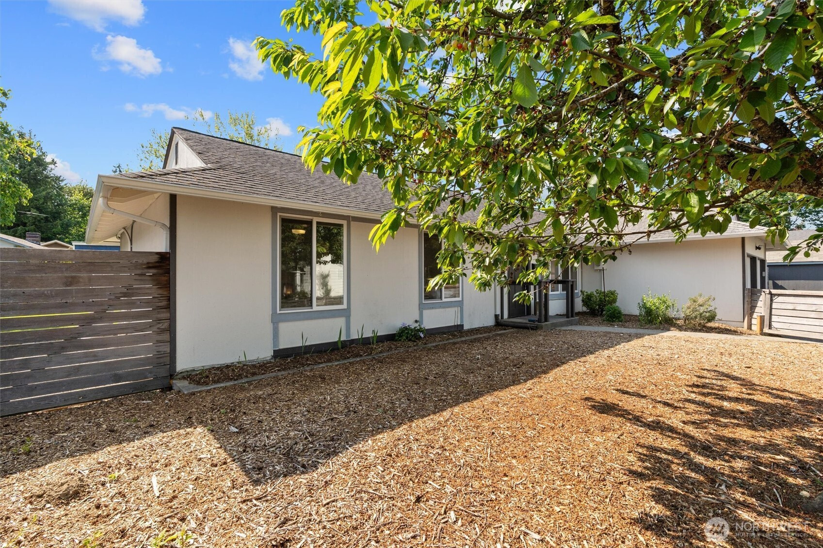 22404 48th Avenue W, Mountlake Terrace, WA 98043