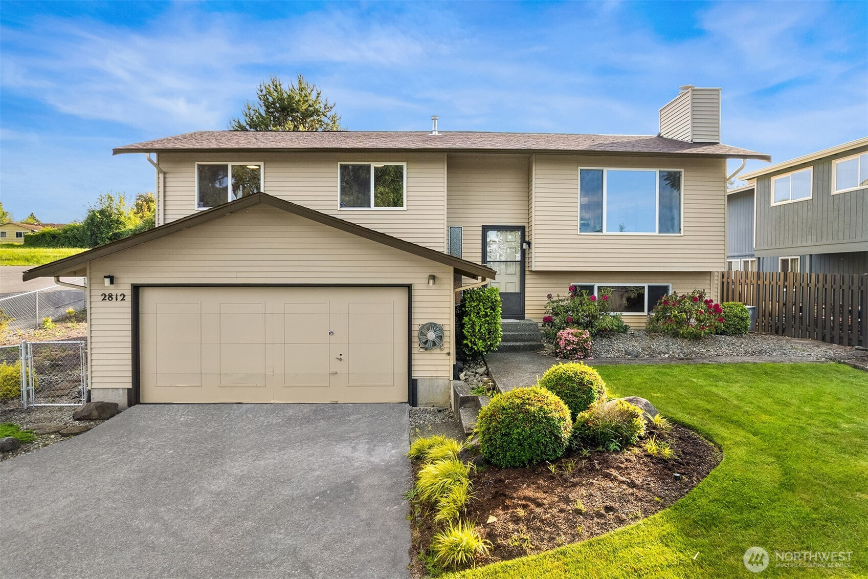2812 SE 18th Place, Renton, WA 98058