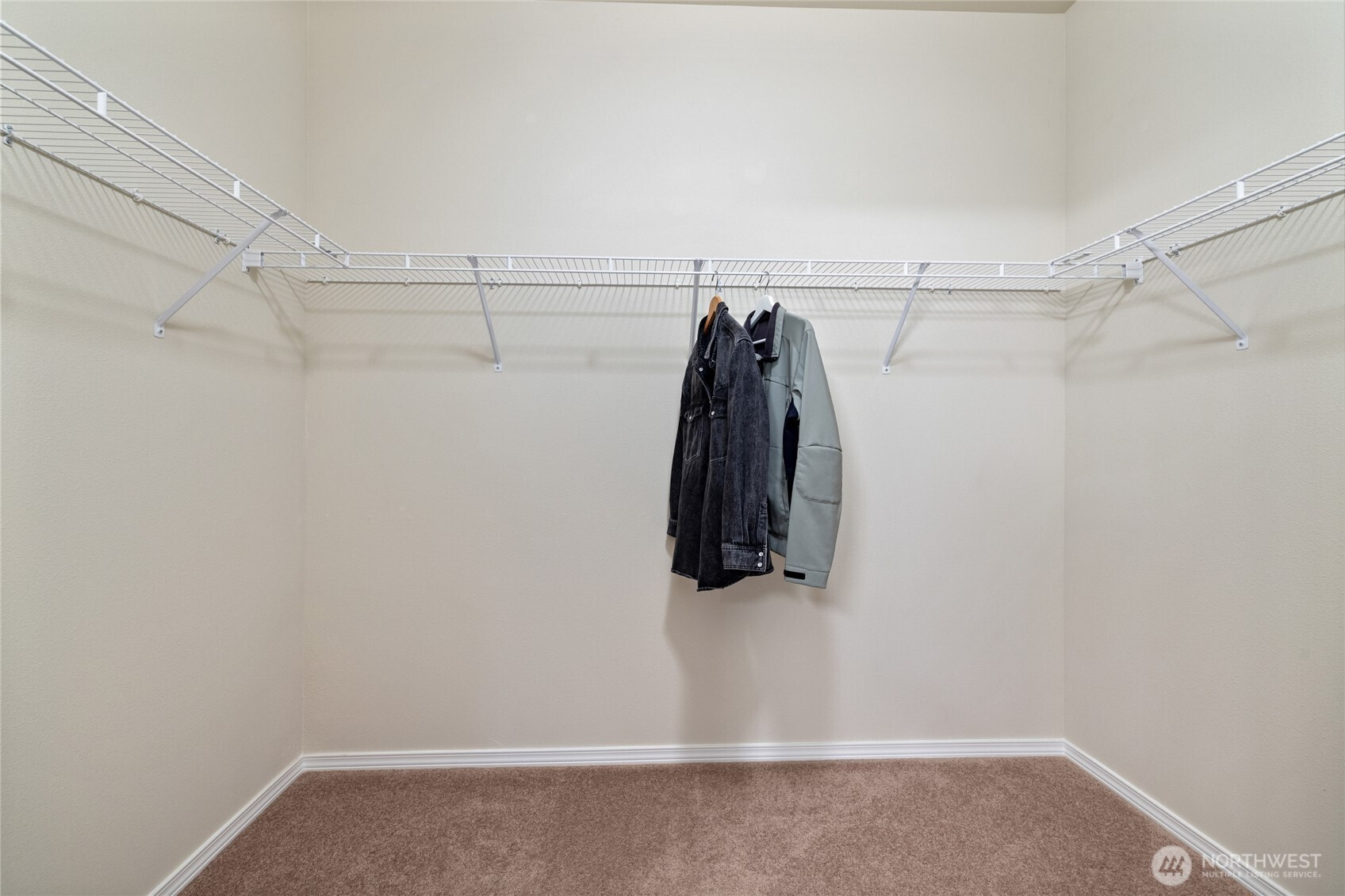 9030 Campus Glen Drive NE, Lacey, WA 98516