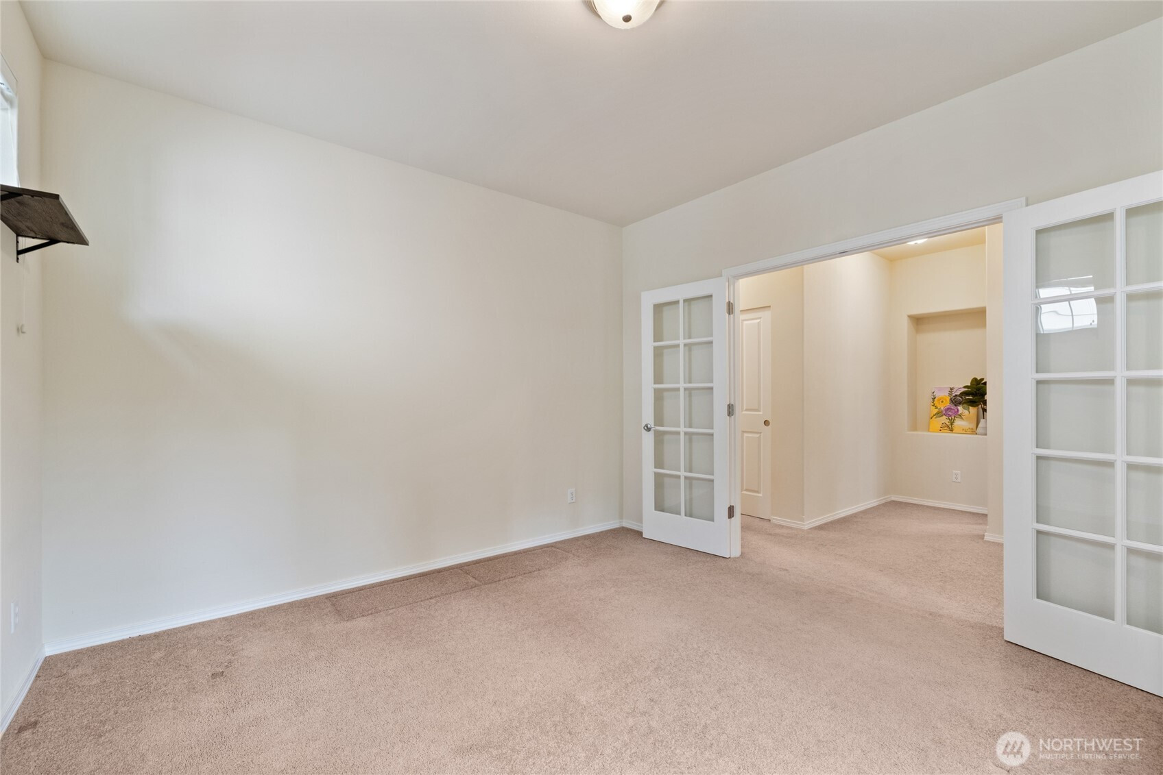 9030 Campus Glen Drive NE, Lacey, WA 98516