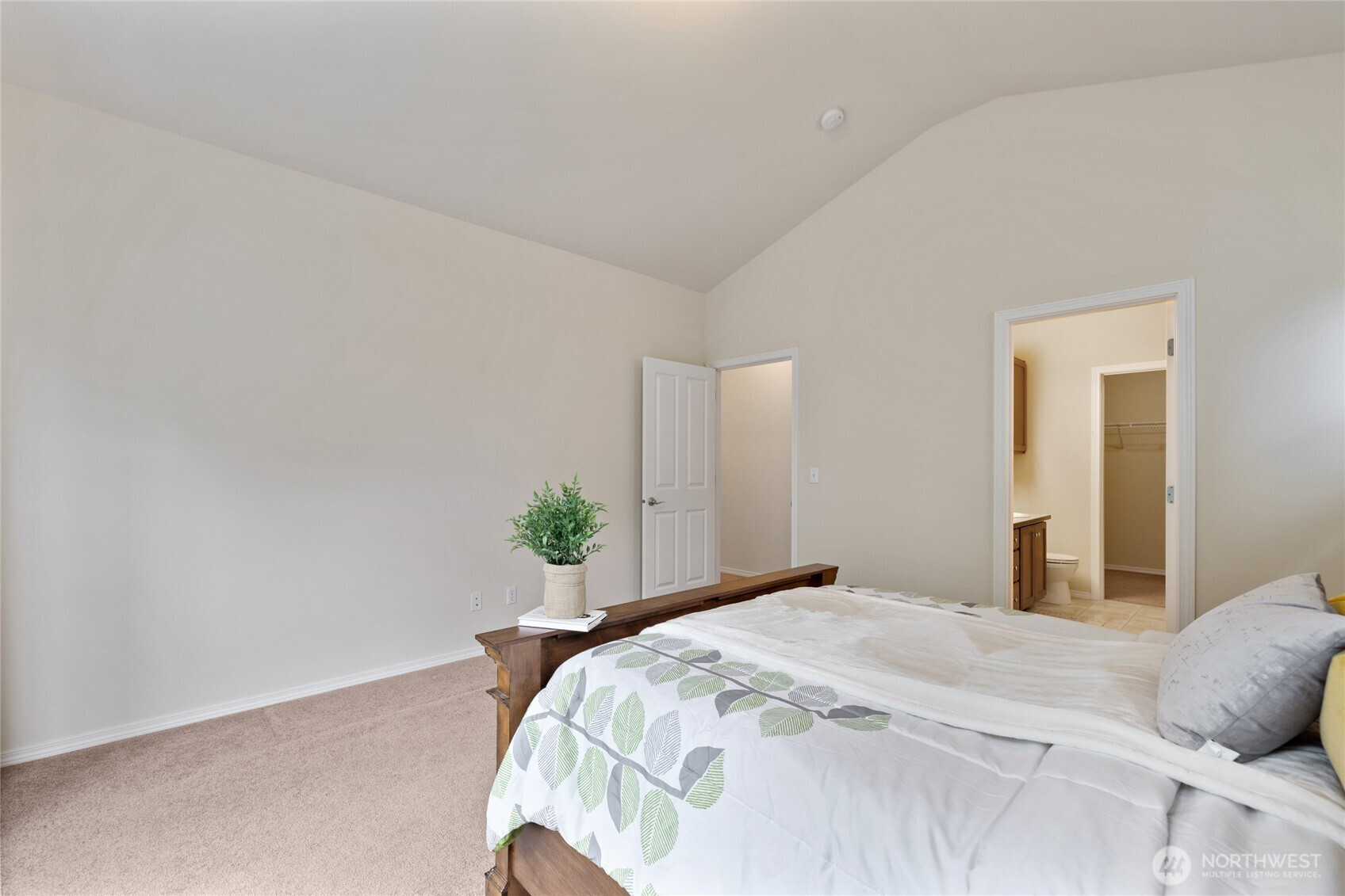 9030 Campus Glen Drive NE, Lacey, WA 98516